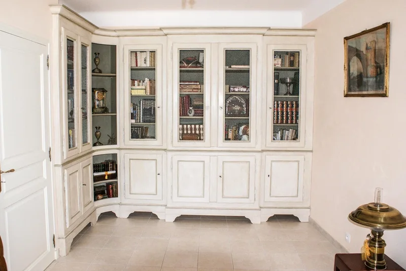 Bibliothèque vitrée