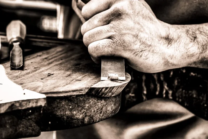 Atelier, outils et gestes d’ébénisterie