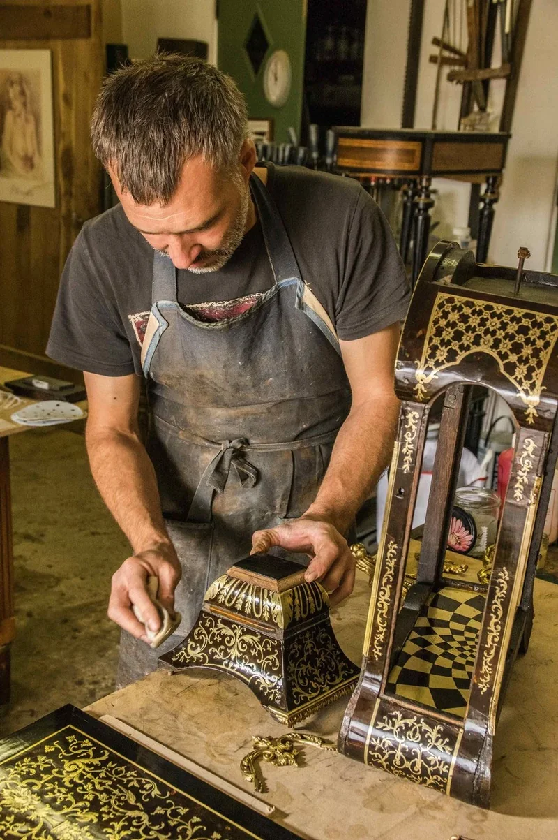 Atelier, outils et gestes d’ébénisterie